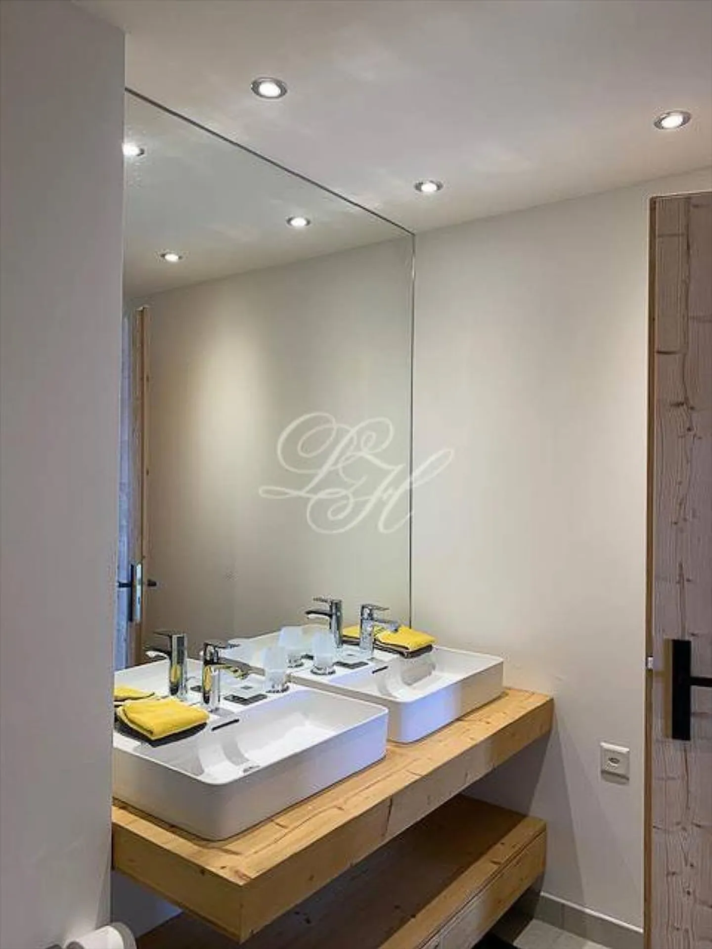 4.5 Room Apartment in Crans-Montana - Photo 10 of 13