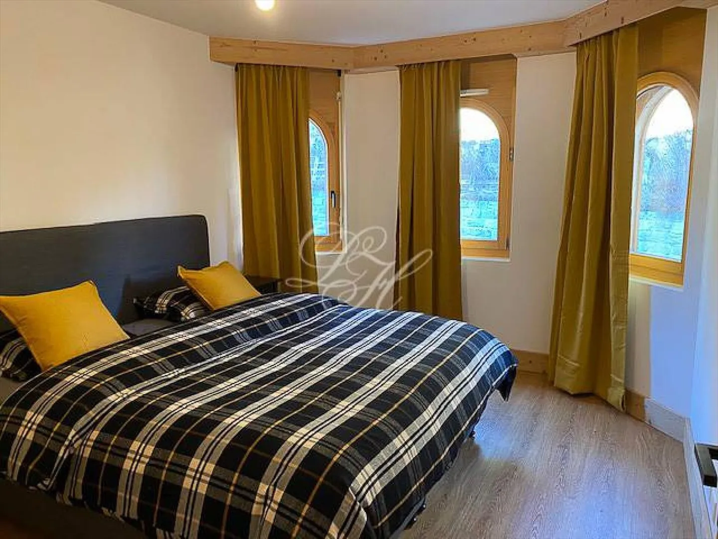 4.5 Room Apartment in Crans-Montana - Photo 11 of 13