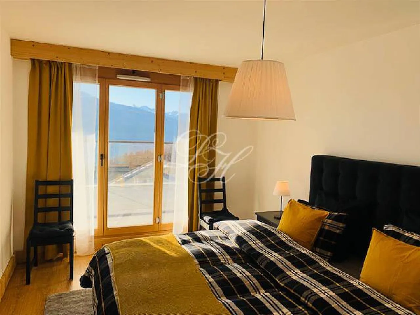 4.5 Room Apartment in Crans-Montana - Photo 8 of 13