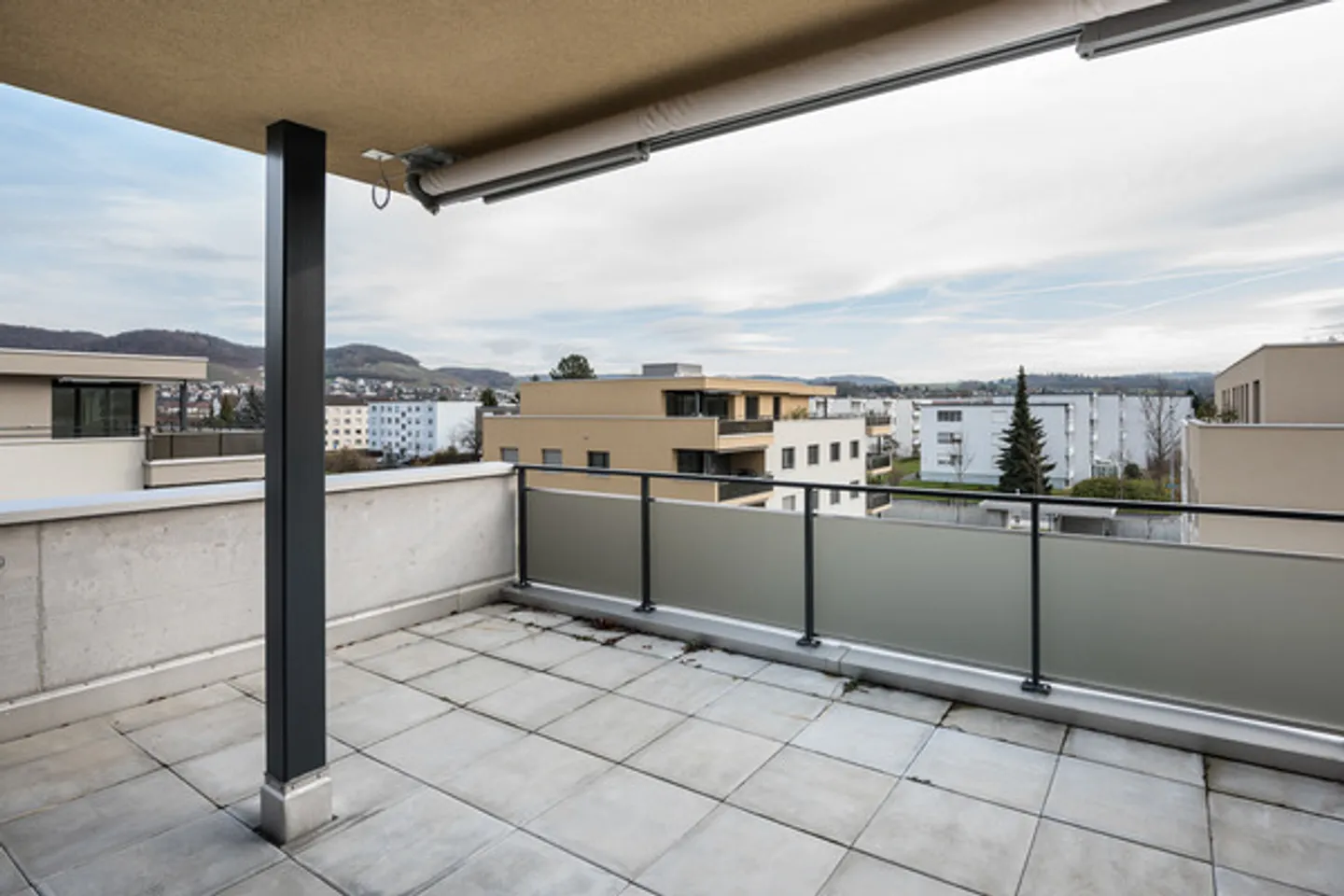 VIVRE LUXUEUSEMENT AU-DESSUS DES TOITS DE KLEINDÖTTINGEN - Photo 6 sur 12