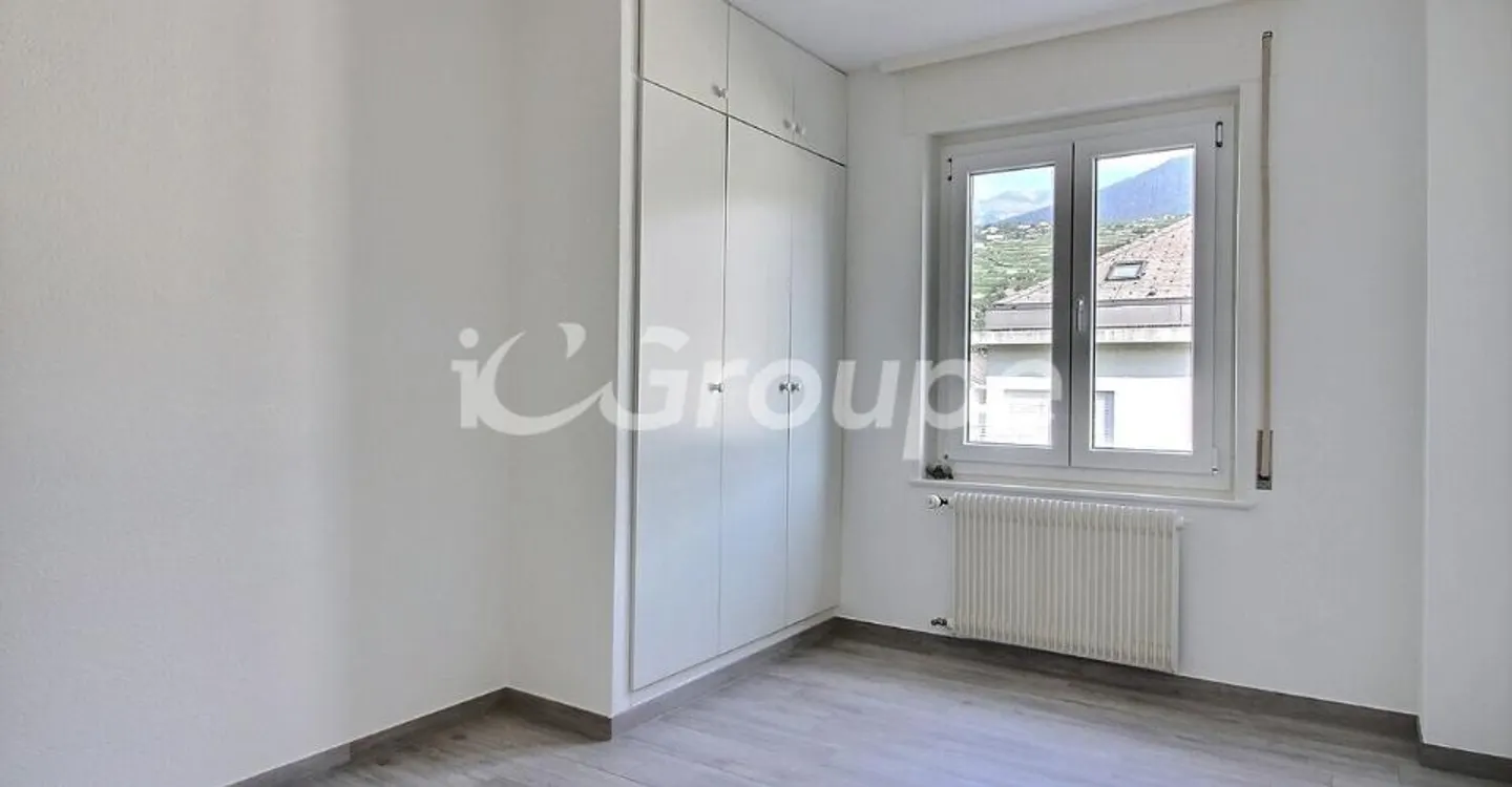 Bell'appartamento ristrutturato di 3,5 locali in affitto a Sion - Foto 4 di 6