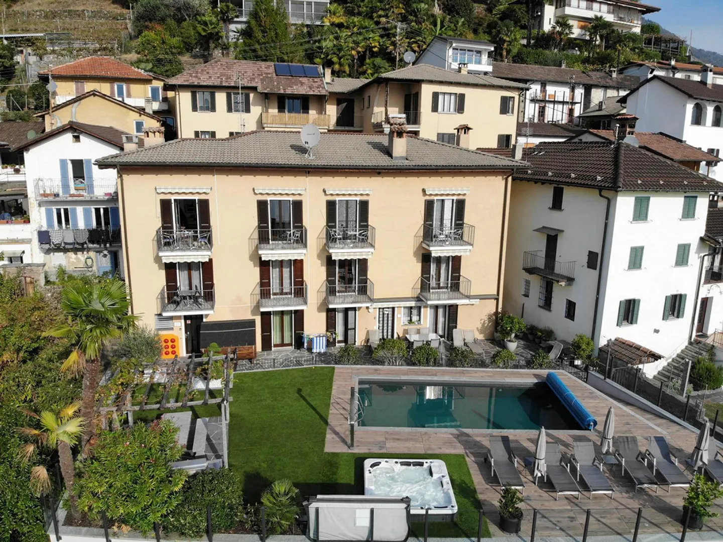 Appartement meublé de 2 pièces avec piscine, jacuzzi et sauna - Photo 9 sur 19