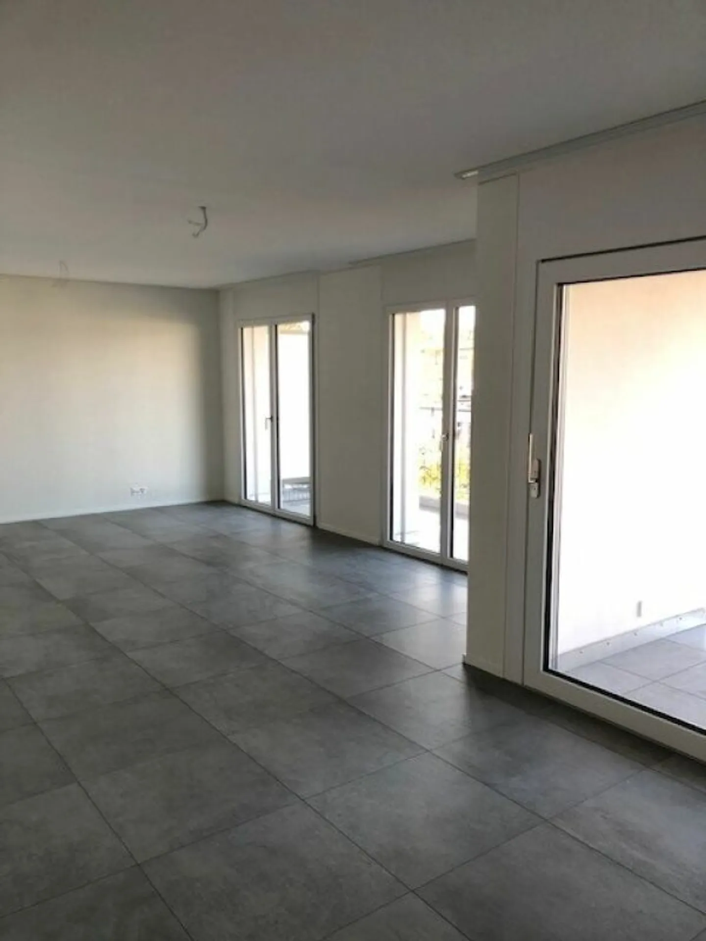 Appartement moderne de 3.5 pièces à Au Milavy à Avenches - Photo 4 sur 11