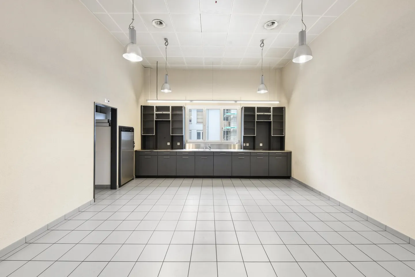 STORIE NASCONO NEL CUBO - Edificio H - Foto 3 di 19