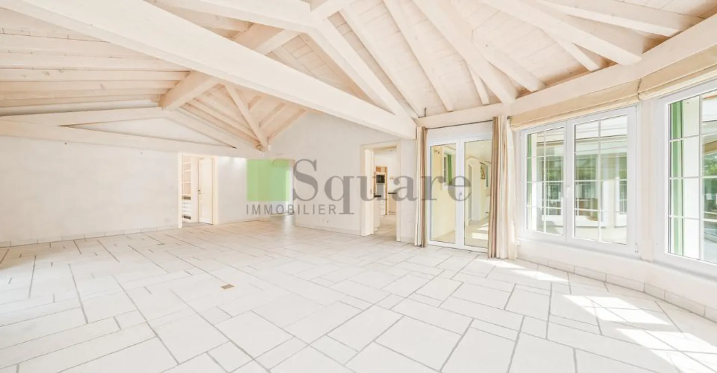Außergewöhnliche provenzalische Villa mit Pool in Fully - Foto 3 von 12