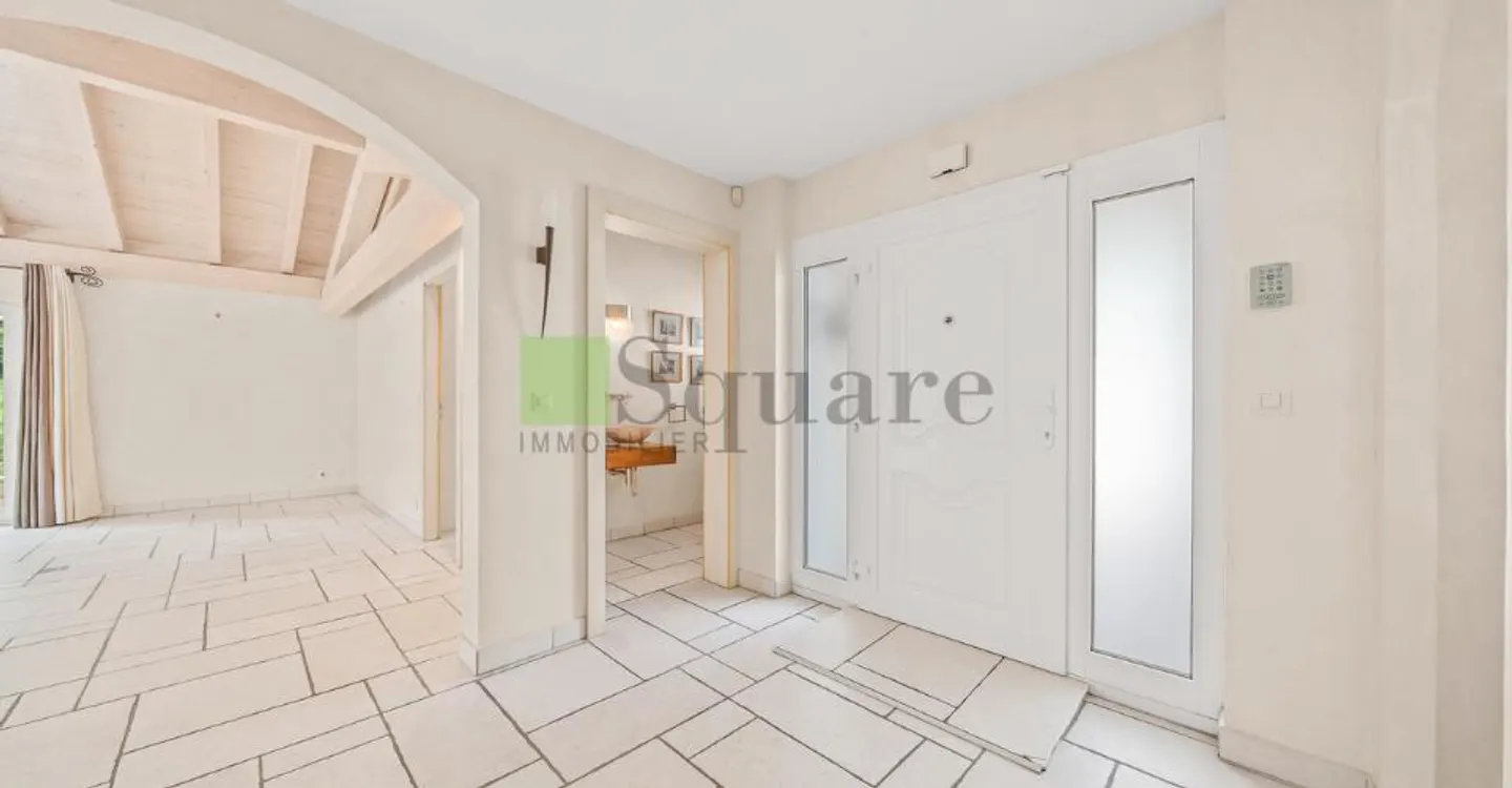 Außergewöhnliche provenzalische Villa mit Pool in Fully - Foto 7 von 12