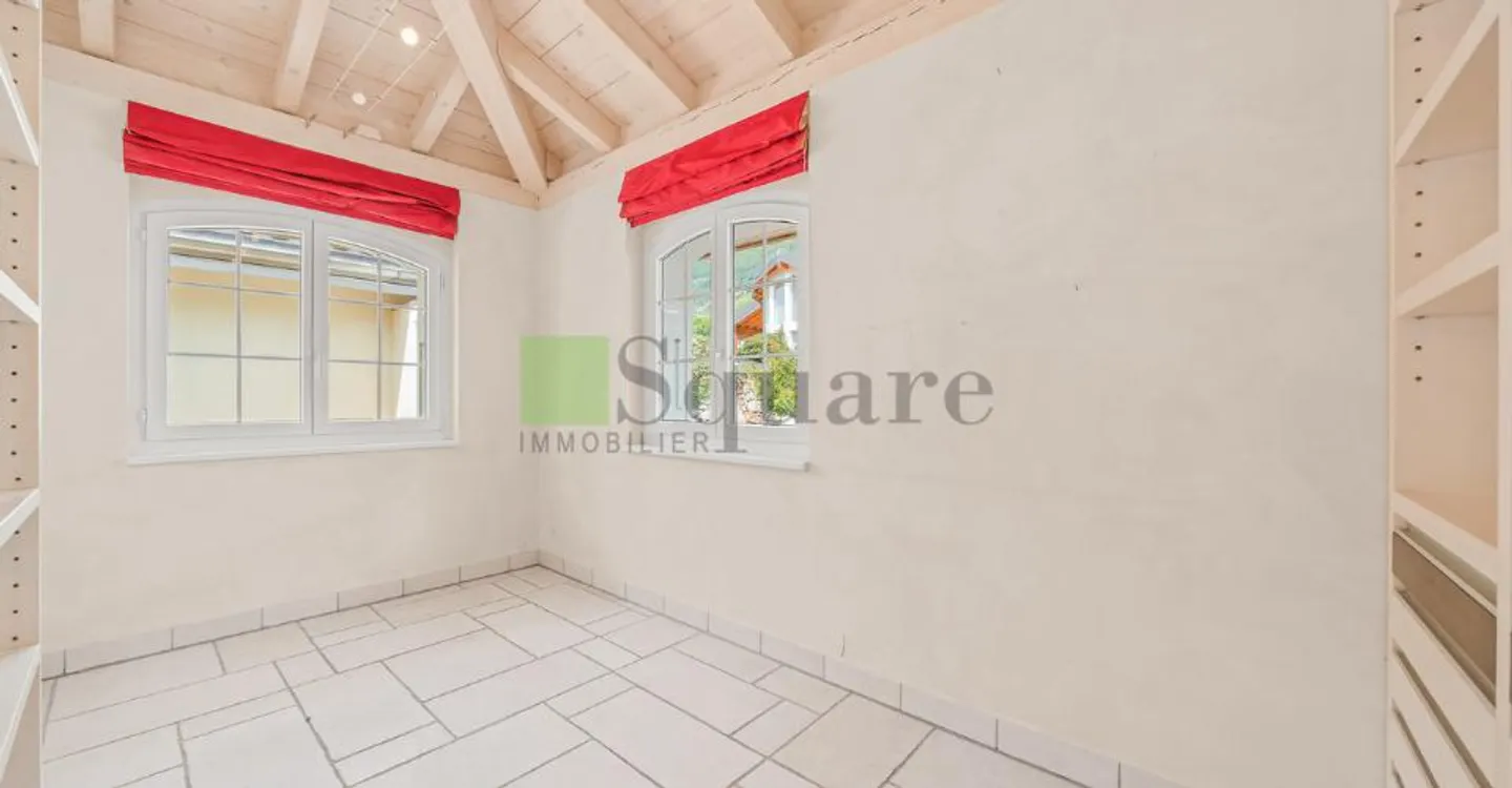 Außergewöhnliche provenzalische Villa mit Pool in Fully - Foto 11 von 12