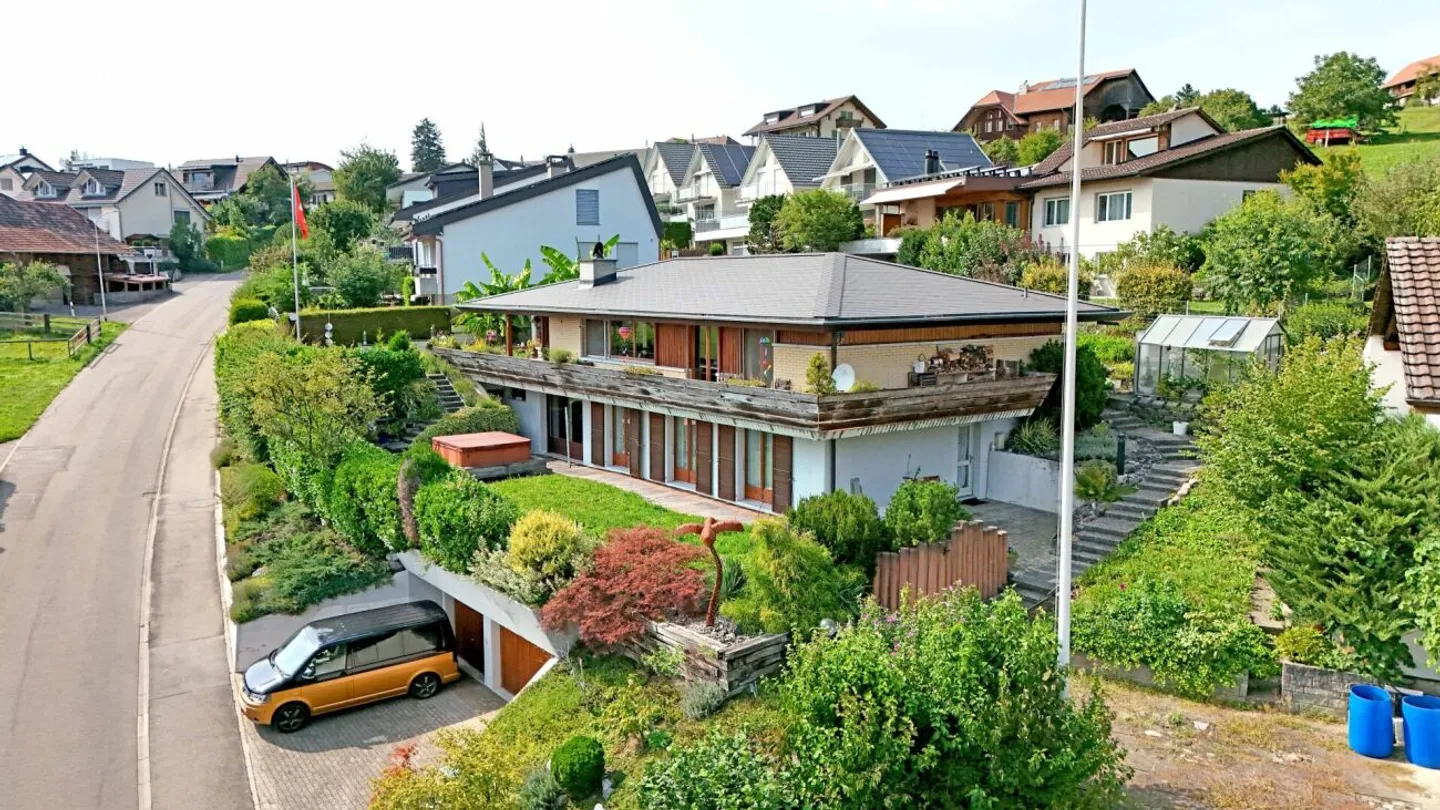 Villa with breathtaking Alpine view - Photo 2 of 13