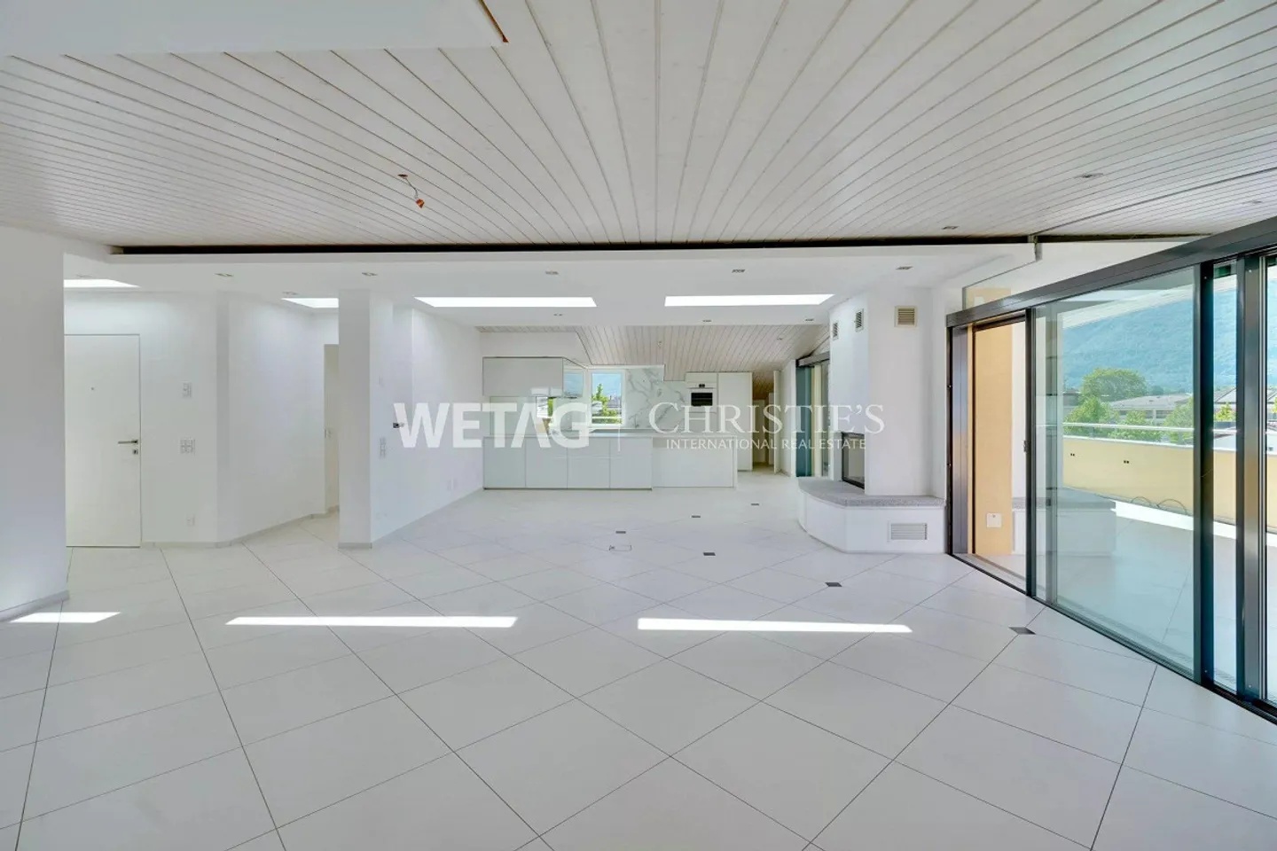 Ascona: Elegante attico di lusso con ampie terrazze in posizione centrale in vendita - Foto 8 di 13
