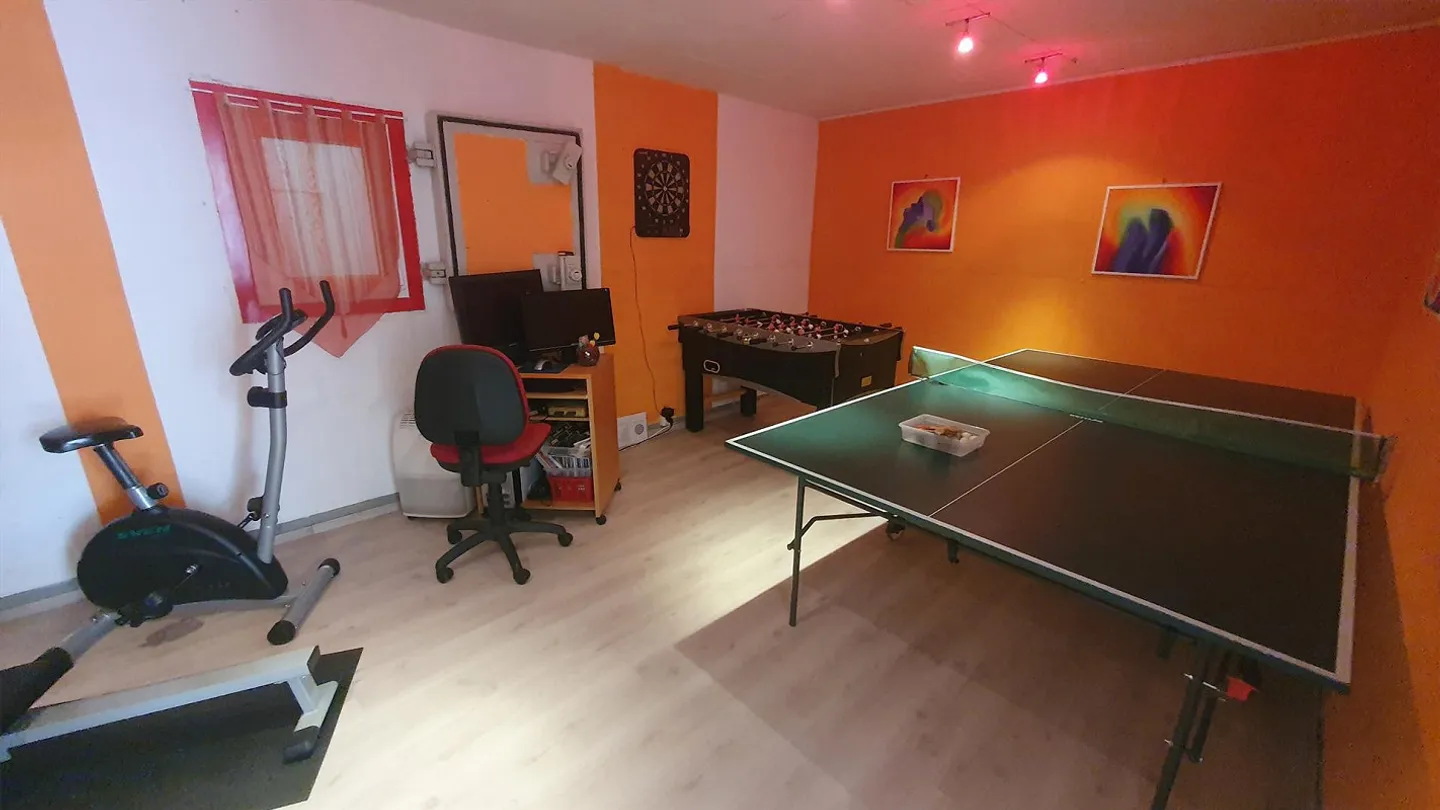 Appartement meublé de 2 pièces avec piscine, jacuzzi et sauna - Photo 16 sur 19