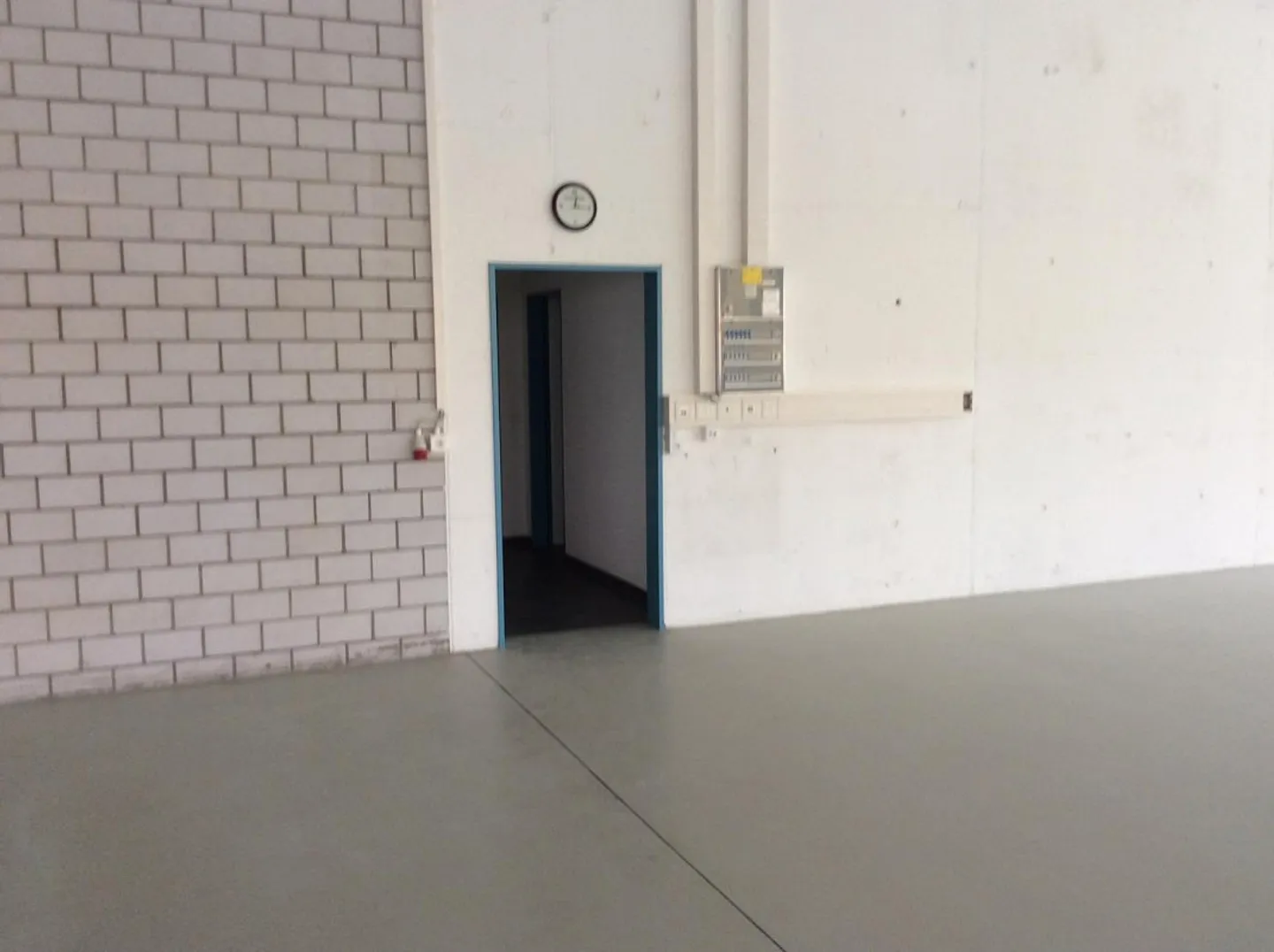 ESPACE COMMERCIAL ATTRACTIF AVEC LOCATAIRE EXISTANT - OPPORTUNITÉ D'INVESTISSEMENT... - Photo 11 sur 14