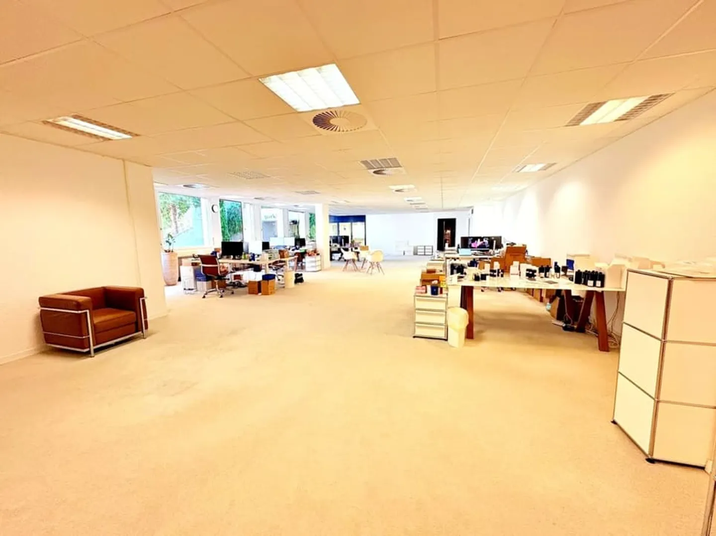 Beautiful offices in Montreux - One month of rent offered! - Photo 3 of 8