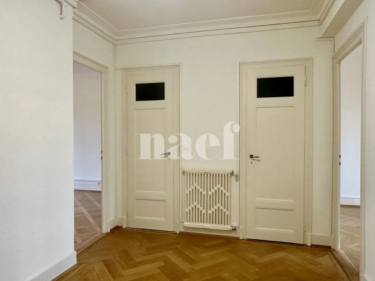 3.5 Room Apartment - Photo 2 of 13