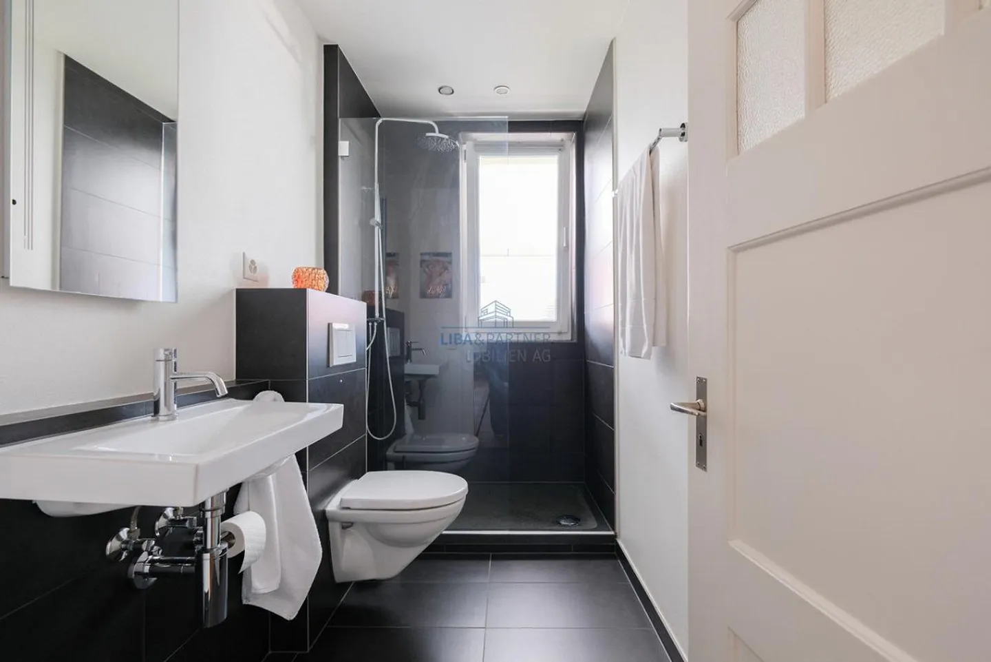 Geräumiges Penthouse mit Aussicht - Foto 7 von 13