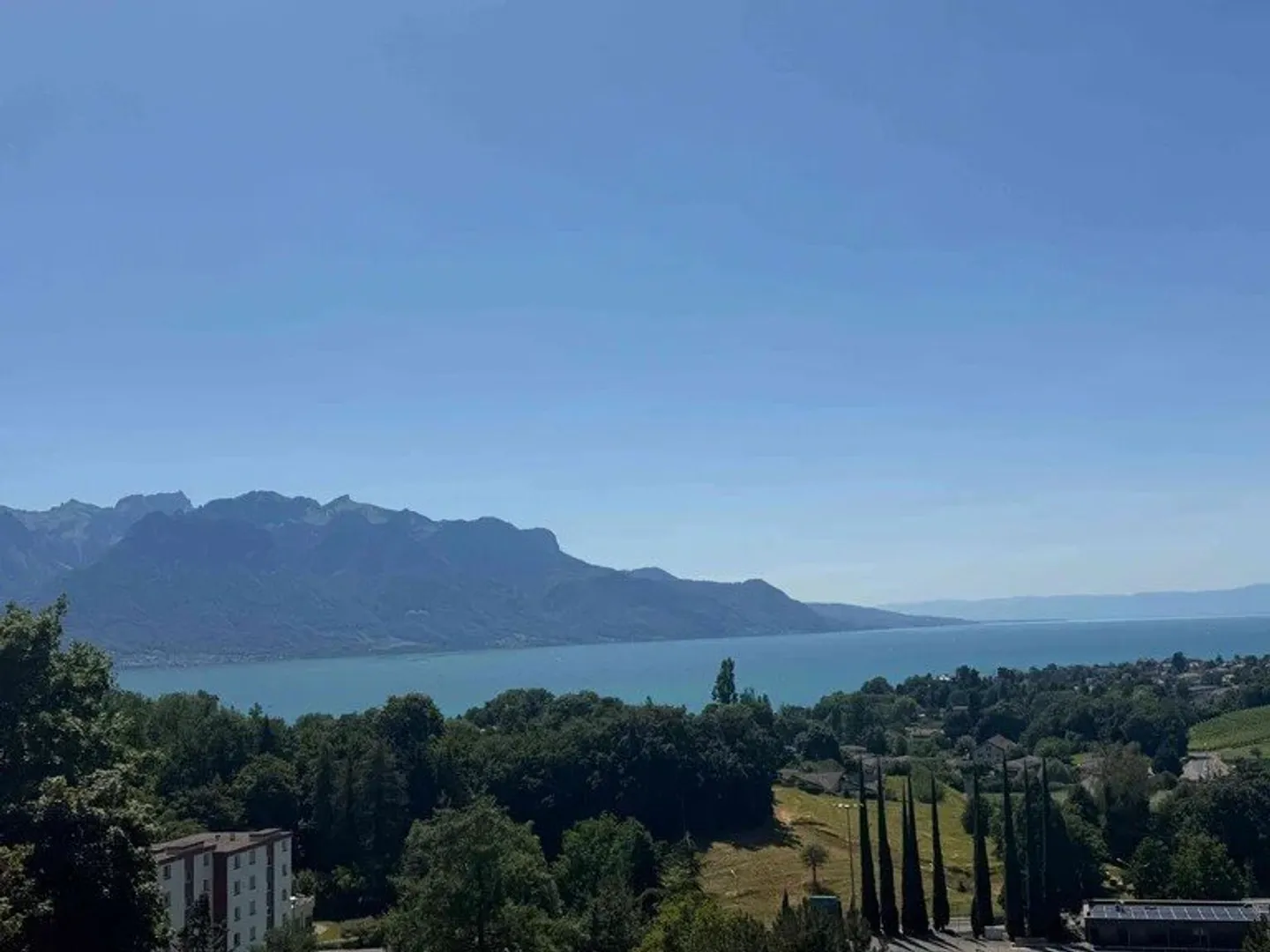 Wohnung mit 4.5 Zimmern im 3. Stock mit Balkon - Foto 1 von 9