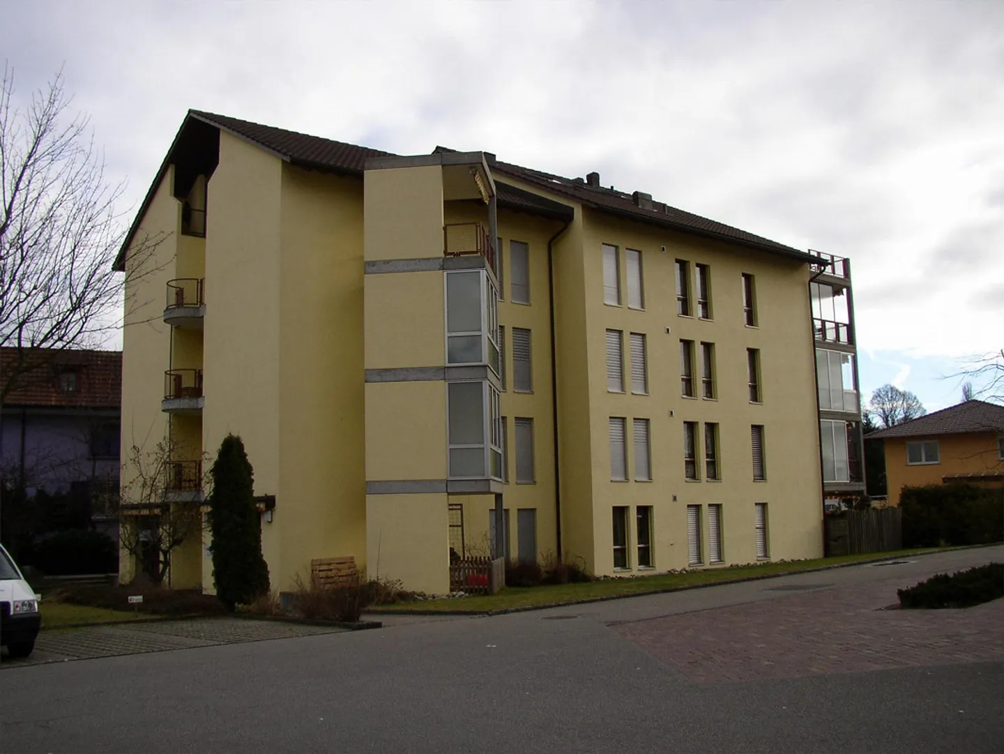 Luminoso appartamento di 2,5 stanze con balcone invernale - Foto 1 di 7