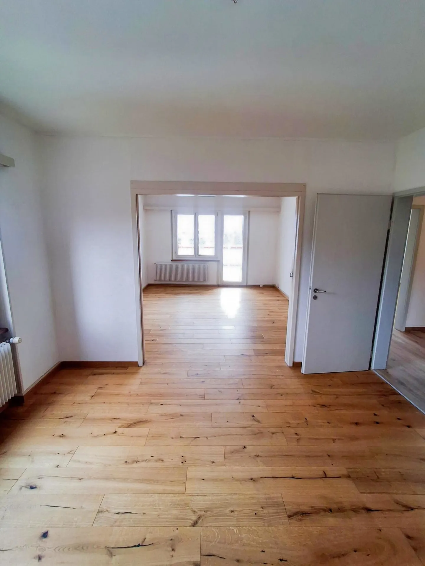 Wohnung mit 4.5 Zimmern renoviert zur Miete in Delémont - Foto 4 von 11