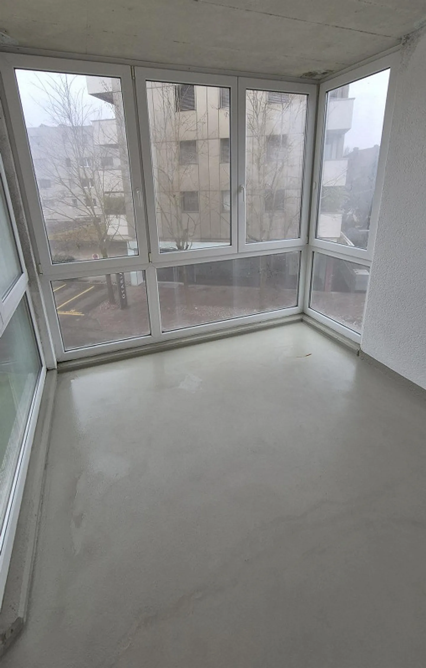 Luminoso appartamento di 2,5 stanze con balcone invernale - Foto 5 di 7