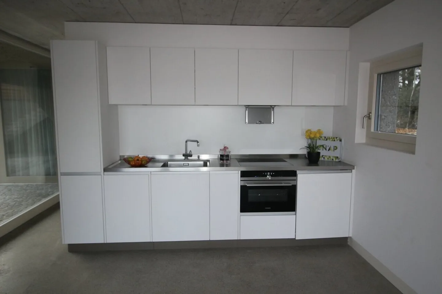 BEAUTIFUL 2.5 ROOM APARTMENT - Photo 2 of 12