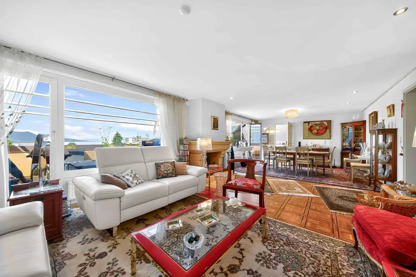 Top floor - 6 rooms with private elevator and large terrace - Photo 3 of 13