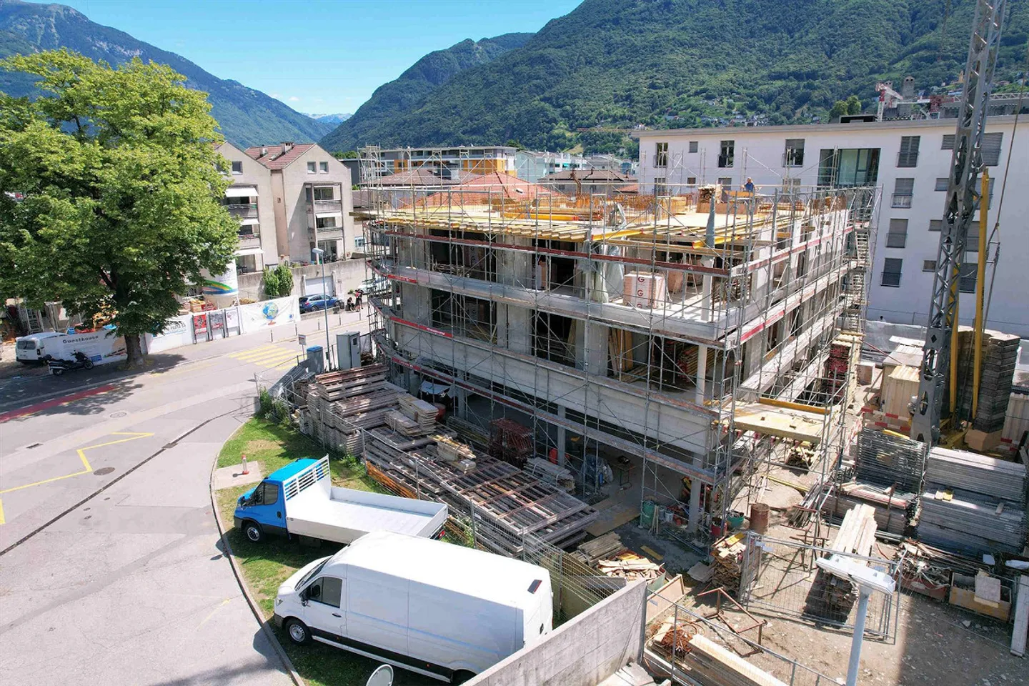 Nuovo spazioso appartamento con grande terrazza - Photo 3 of 18