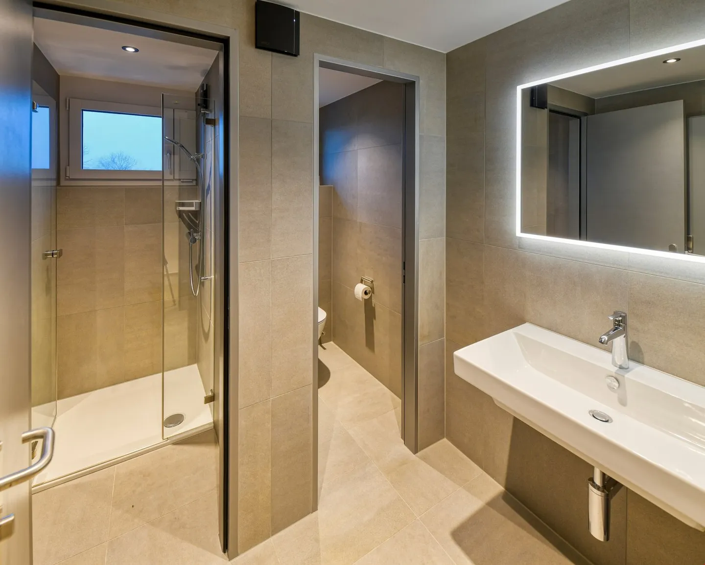 Bureau ou salle de pratique PC-6 (#9013) à louer dans 'The Tower' Stans - Photo 8 sur 11