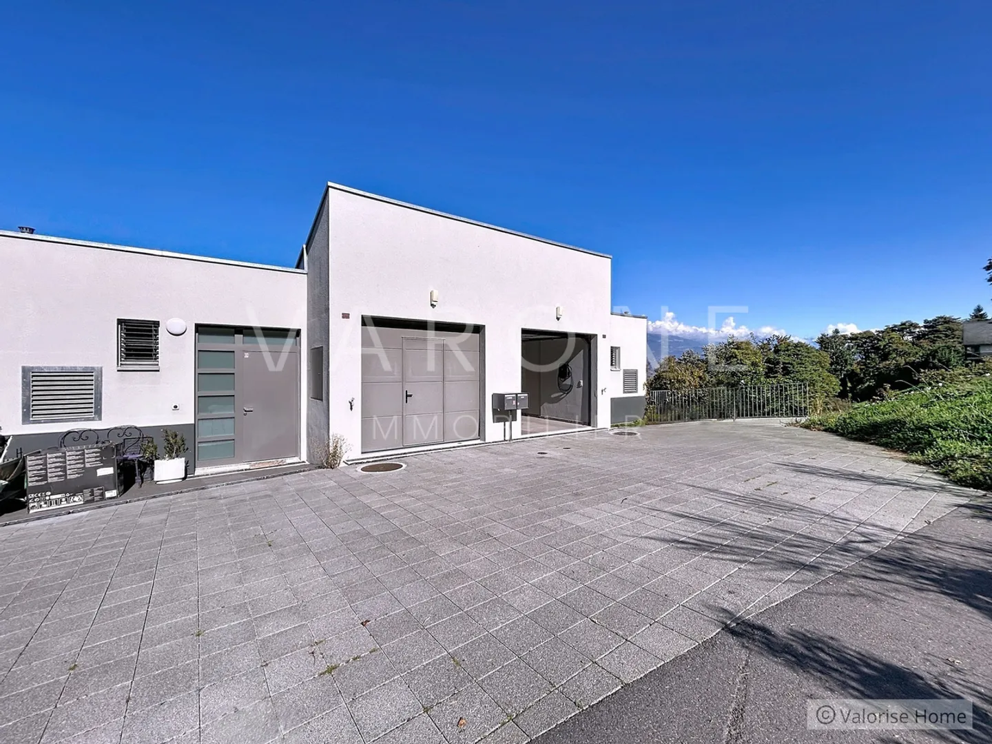 Maison jumelée moderne - Photo 14 sur 15
