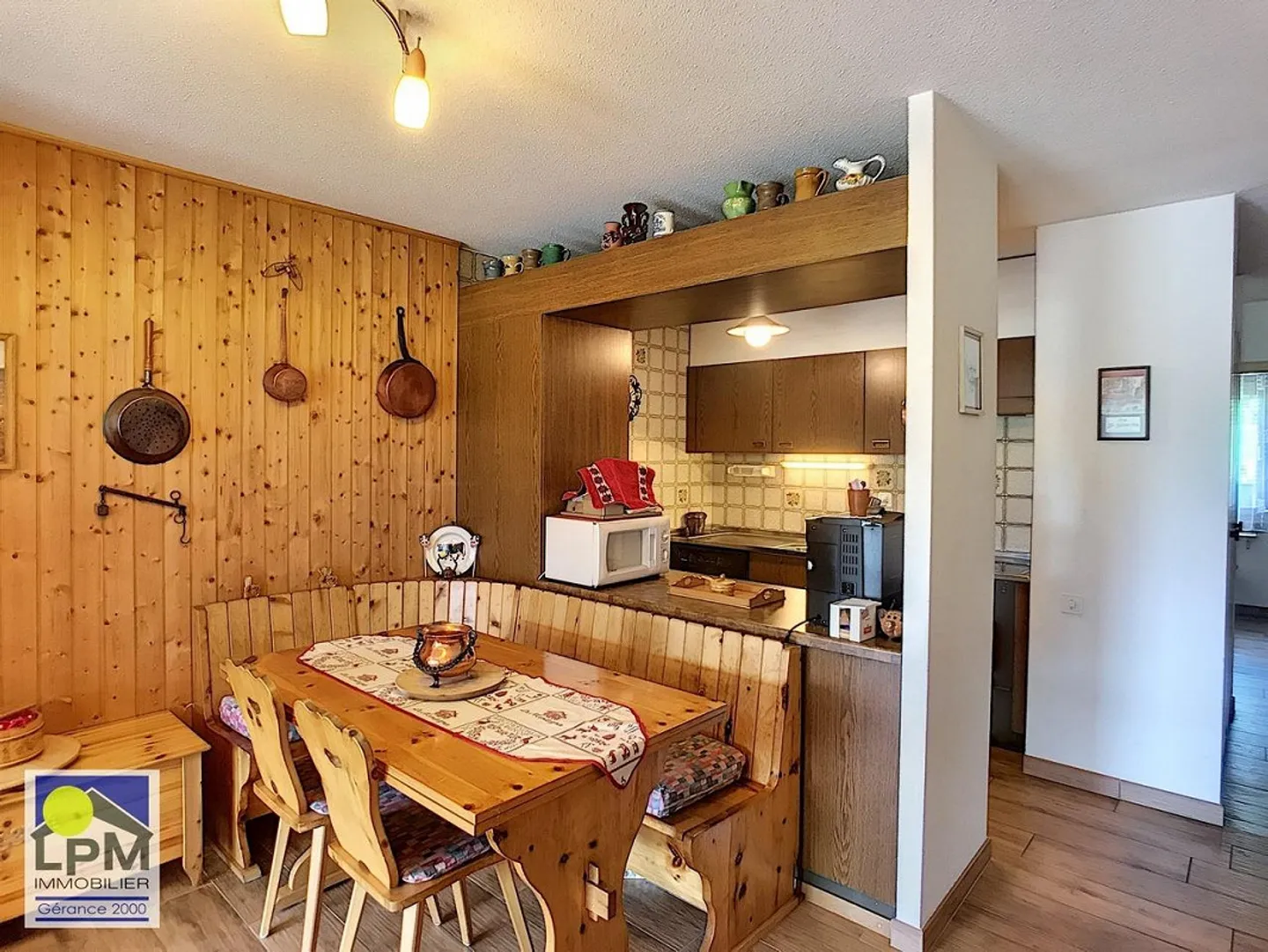 Appartement Charmant avec Vue Alpine - Photo 8 sur 18
