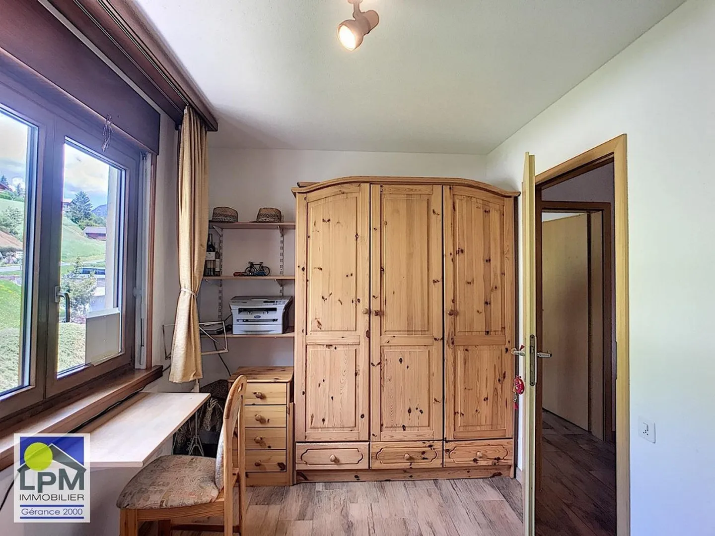 Appartement Charmant avec Vue Alpine - Photo 12 sur 18