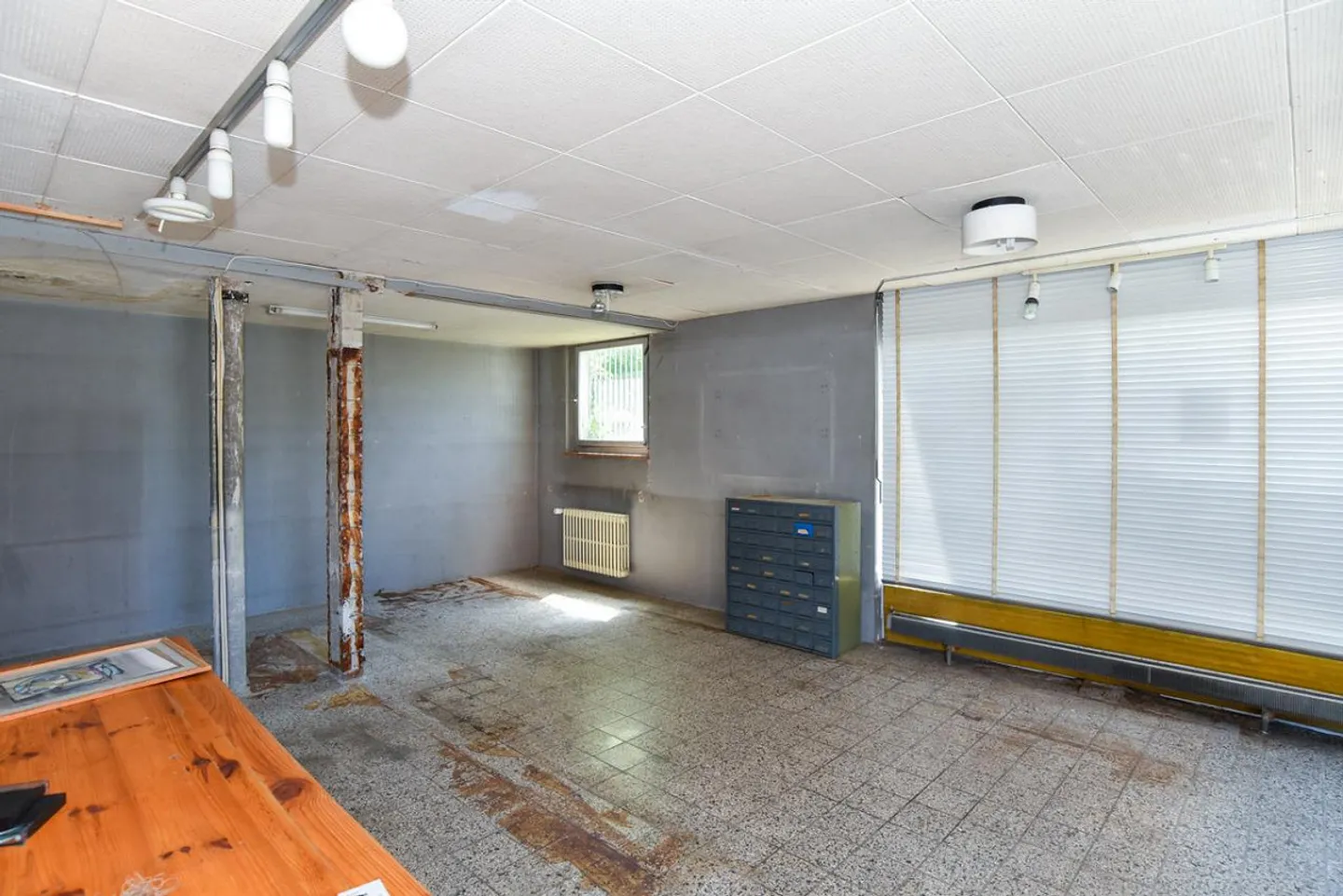Renovationsobjekt mit Potential für Zweifamilien- oder Wohngewerbehaus - Photo 9 of 18