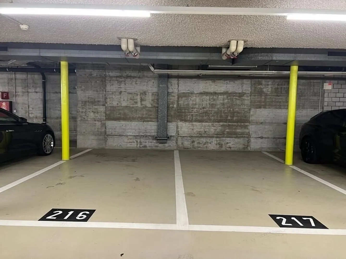 Einstellplatz zu vermieten in Zürich! - Foto 3 von 3