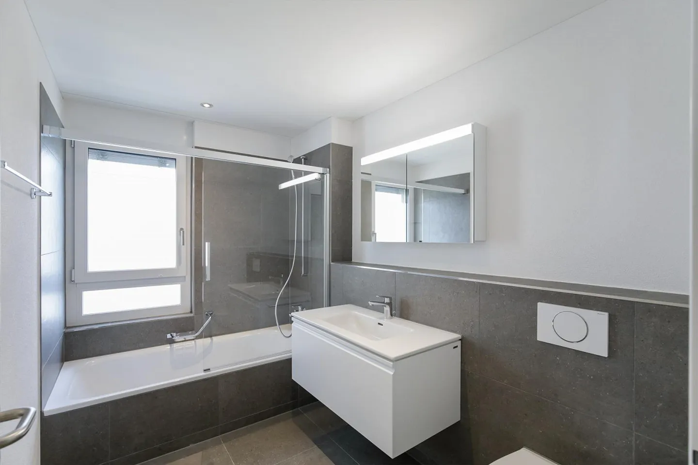 Moderne, lichtdurchflutete 3.5-Zimmer-Wohnung - Foto 7 von 8