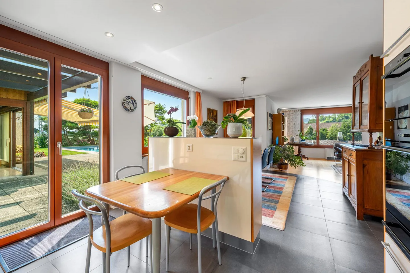 Superbe maison individuelle de 6 ½ - 7 ½ pièces avec oasis de jardin - Photo 4 sur 14