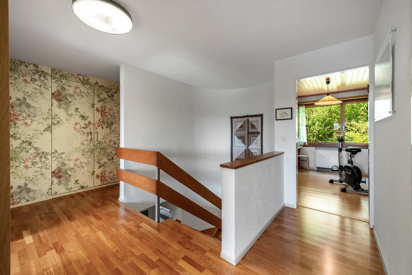 Superbe maison individuelle de 6 ½ - 7 ½ pièces avec oasis de jardin - Photo 9 sur 14