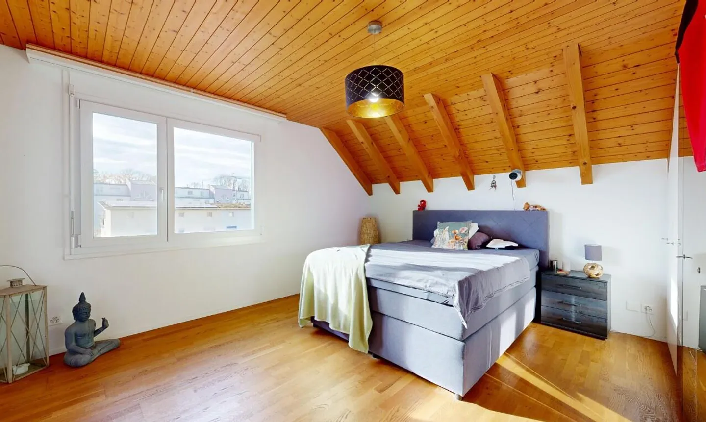 Grosszügige Dachwohnung mit Galerie - renoviert und an gefragter Lage - Photo 8 of 11