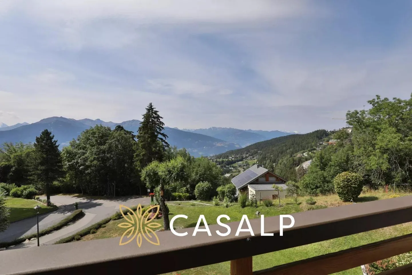 Appartement ensoleillé avec grand balcon - Photo 12 sur 13