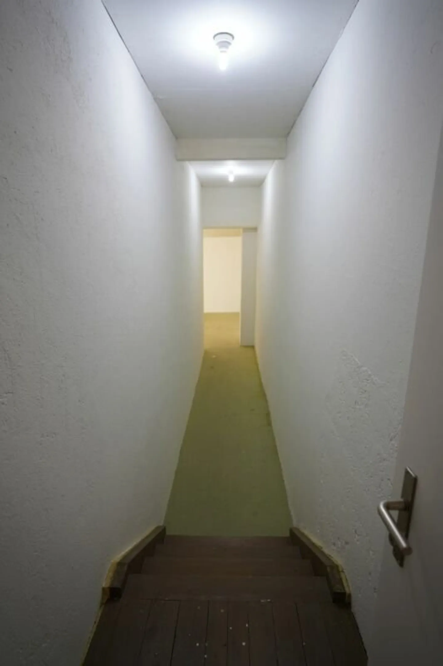 Espace de stockage ou salle de loisirs pratique de 23 m² à Bettlach - Photo 4 sur 8