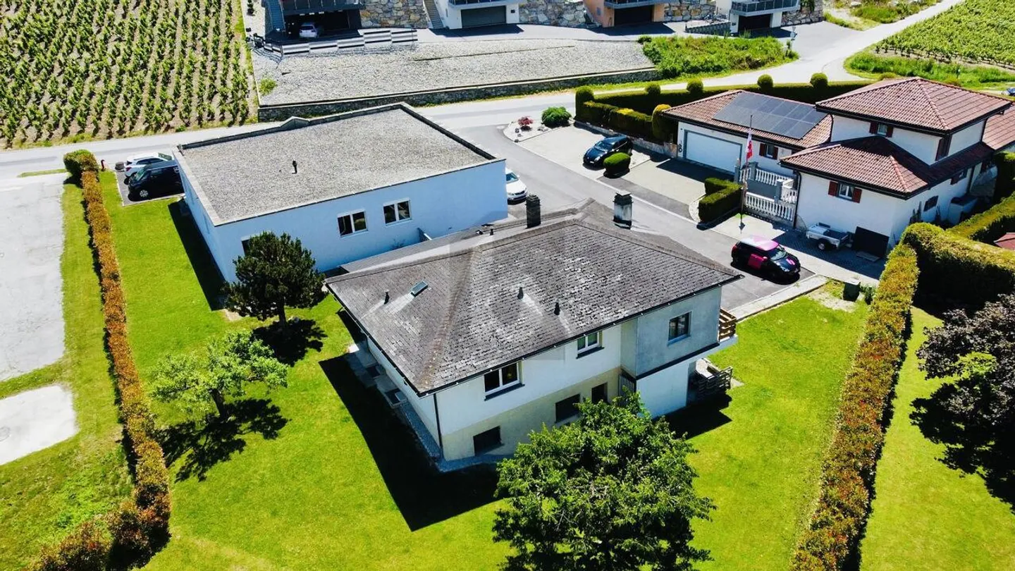 MIT LANGFRISTIGEM VERTRAG, FÜR INVESTOREN - Foto 1 von 6