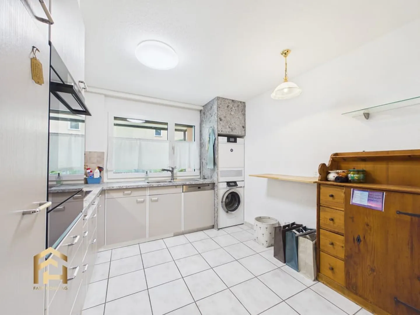Vivere tranquillo a Brigerbad appartamento ristrutturato di 3,5 locali con giardino d'inverno - Foto 1 di 13
