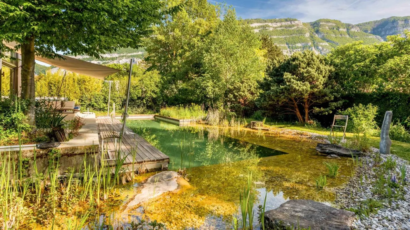 Exklusives modernes Haus mit Pool - Foto 12 von 13