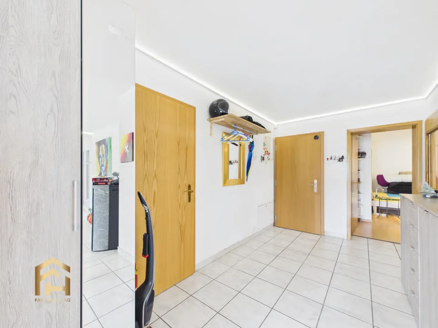 Vivere tranquillo a Brigerbad appartamento ristrutturato di 3,5 locali con giardino d'inverno - Foto 7 di 13
