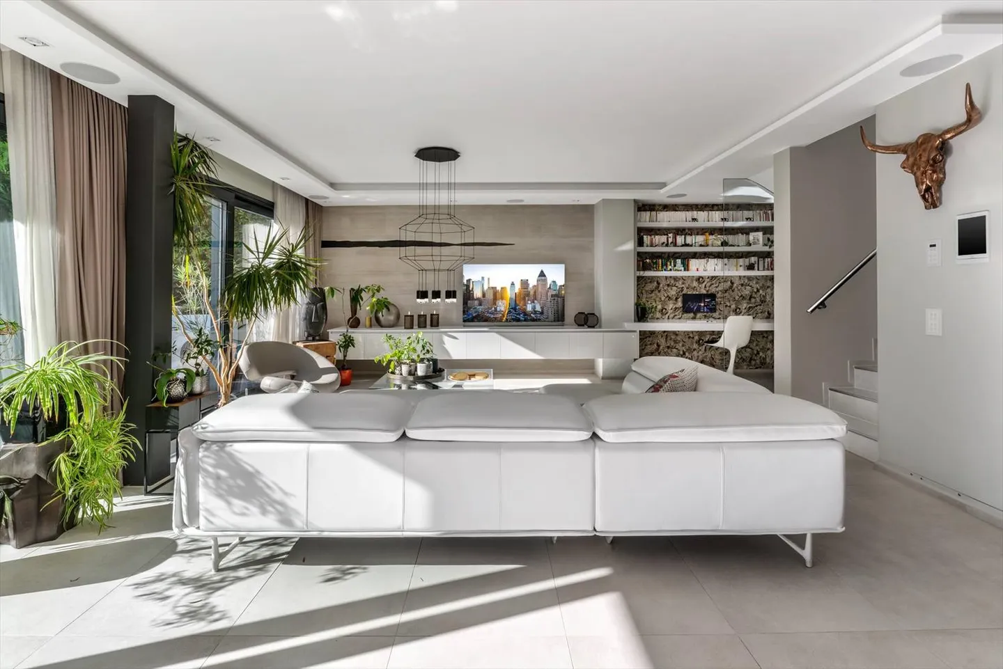 Wunderschöne zeitgenössische Villa von sehr hoher Qualität, Minergie. Exklusiv! - Foto 4 von 13