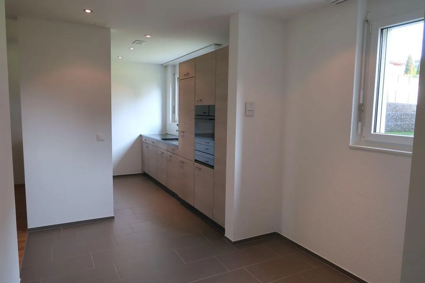 Moderno appartamento con giardino 3,5 locali in una posizione tranquilla a Oberuzwil - Foto 4 di 13