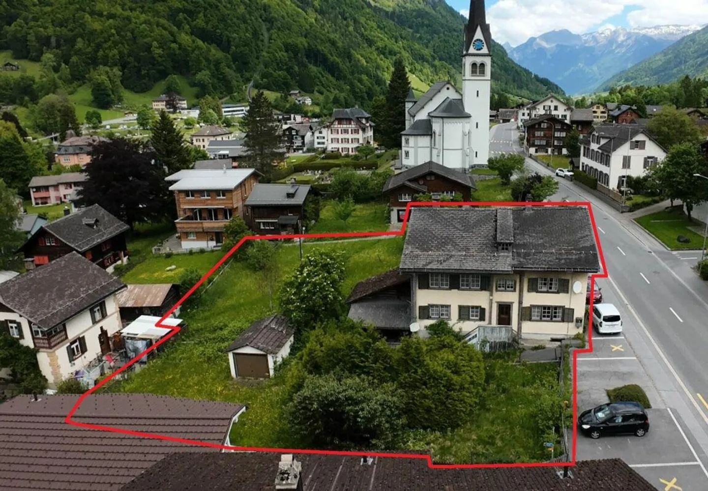 Mehrfamilienhaus mit Entwicklungspotenzial - Foto 3 von 19