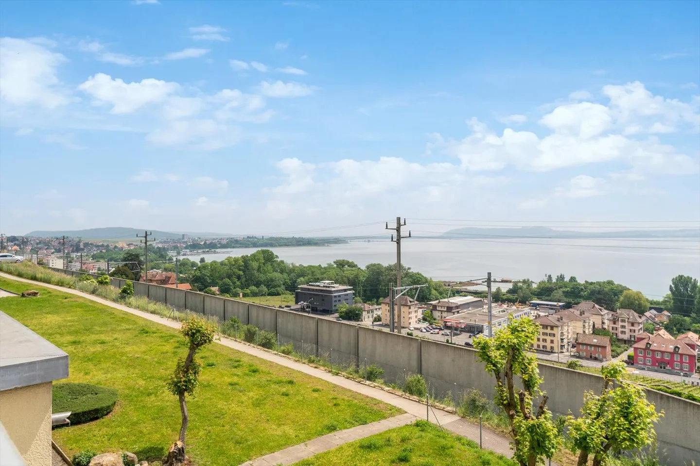 Magnifique vue sur le lac et les alpes avec CAUTION GRATUITE - Photo 13 sur 13