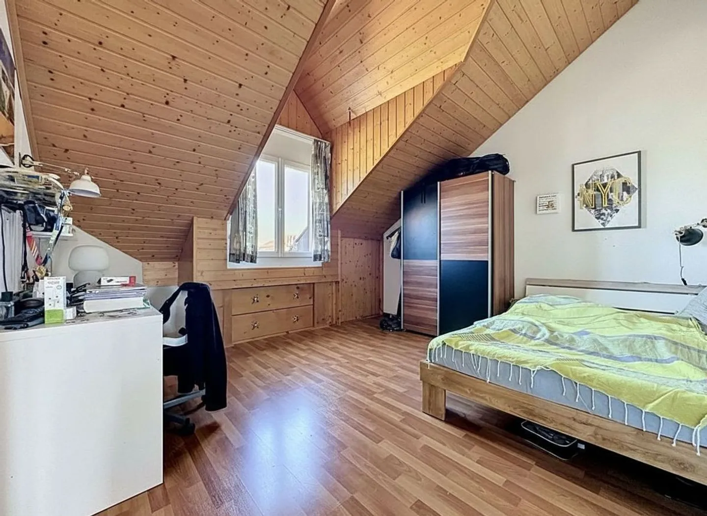 Heller Duplex mit großzügigen Volumen im Herzen von Servion - Foto 10 von 13