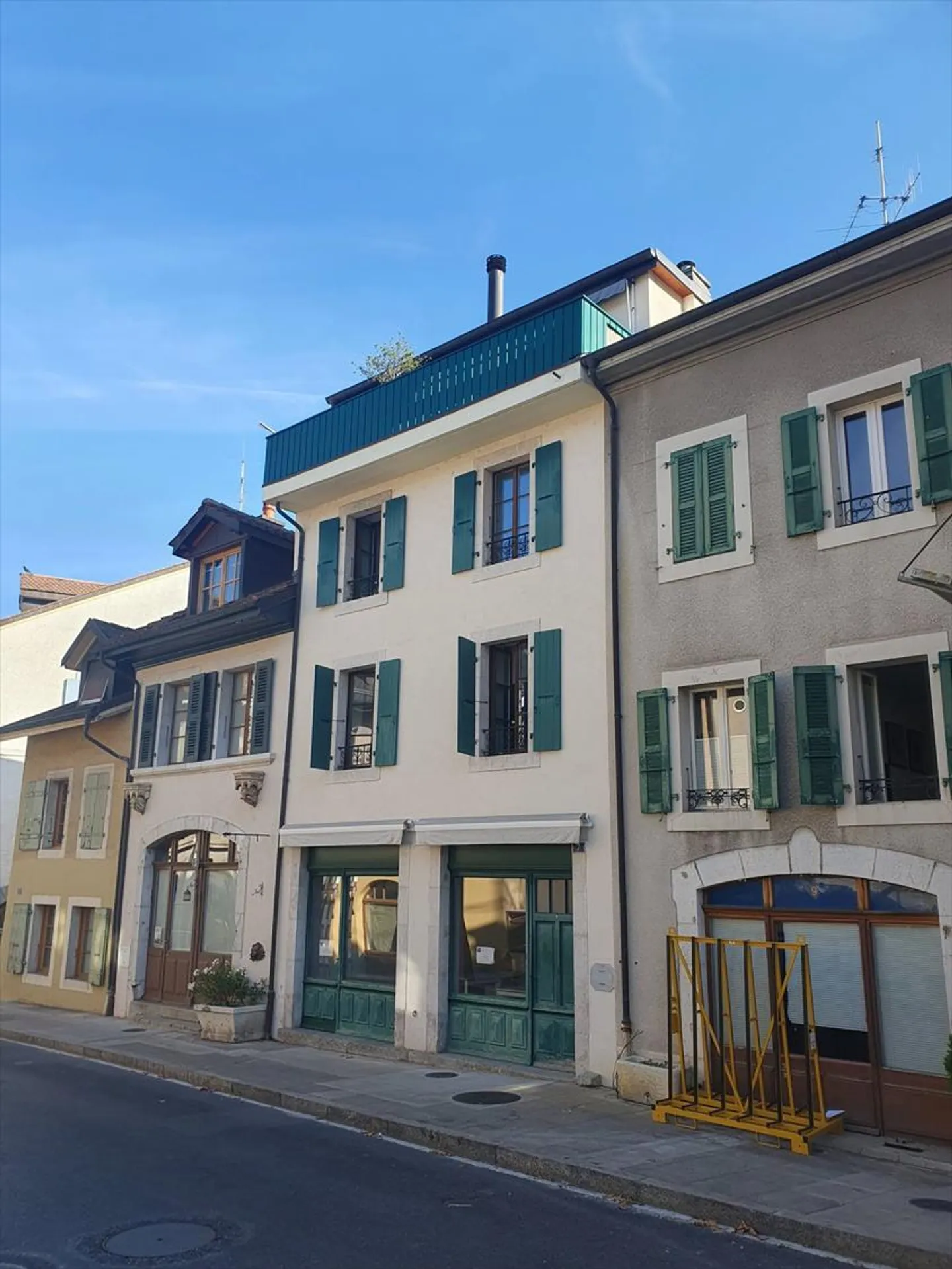 Edificio residenziale - Foto 1 di 3