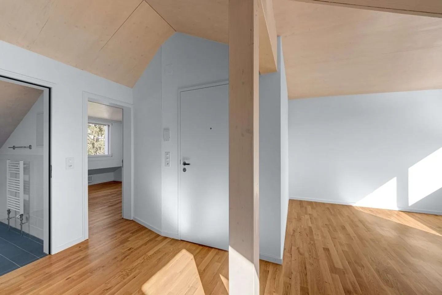 Vues ensoleillées pour les individus ou les jeunes couples - Photo 5 sur 7