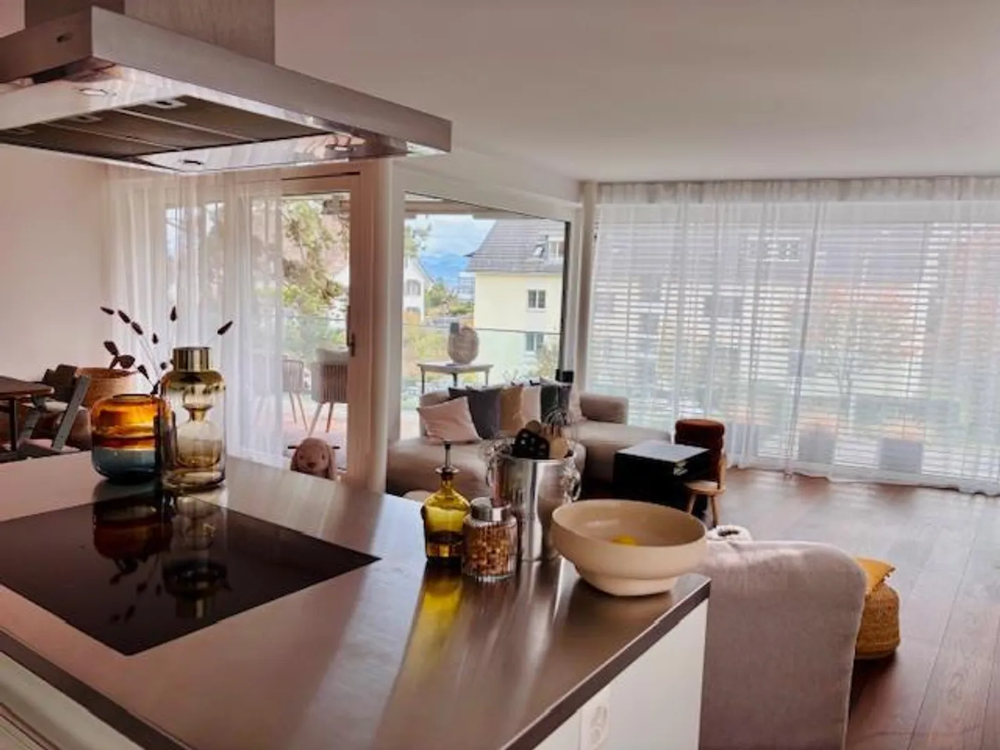 4.5 Room Furnished Living Object - Photo 1 of 5