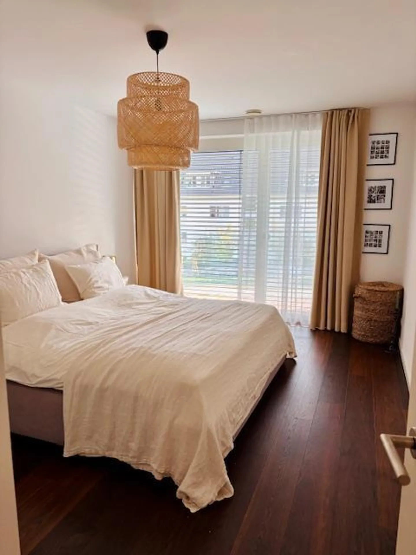 4.5 Room Furnished Living Object - Photo 4 of 5